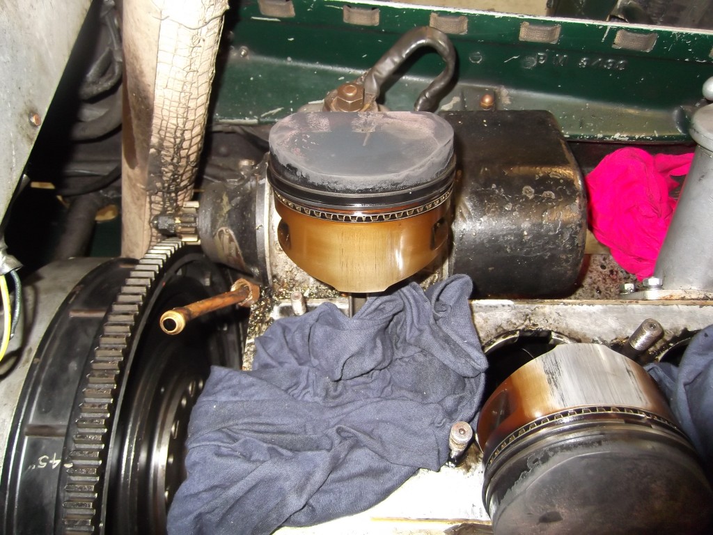 No 4 piston - very little damage