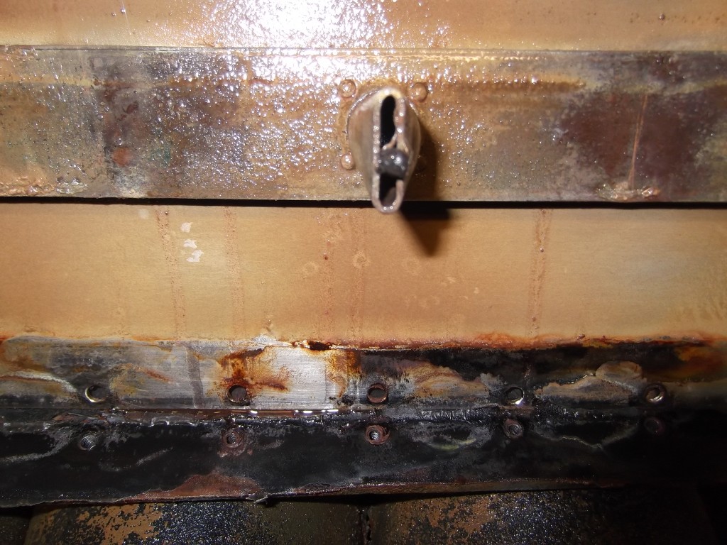 Blockages in the water distribution rail